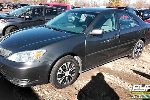 Photo of 2004 Toyota Camry