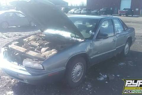 Photo of 1995 Buick Regal