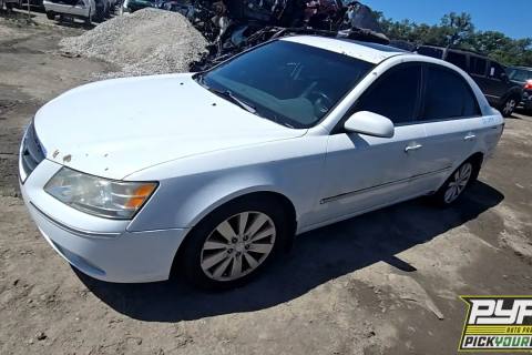 Photo of 2010 Hyundai Sonata