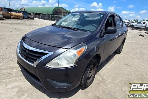 Photo of 2015 Nissan Versa