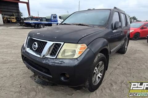 Photo of 2011 Nissan Pathfinder