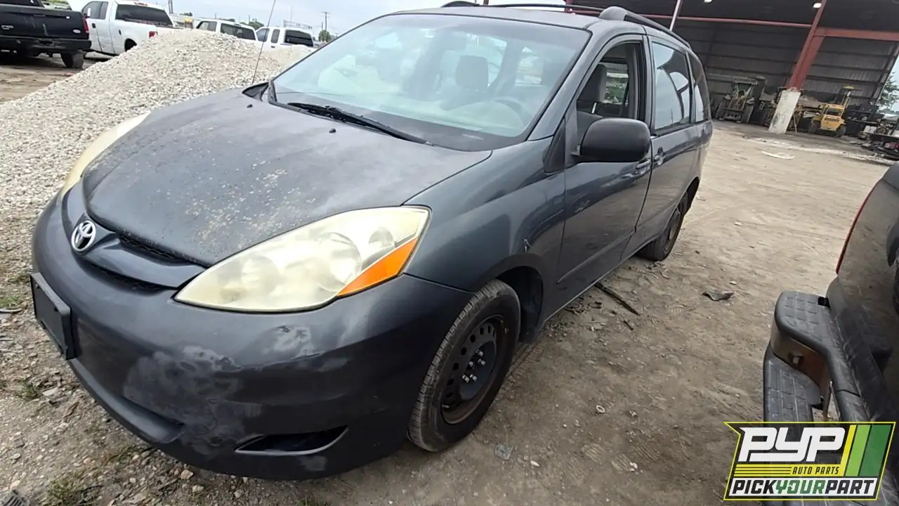 Photo of 2010 Toyota Sienna