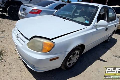 Photo of 2005 Hyundai Accent