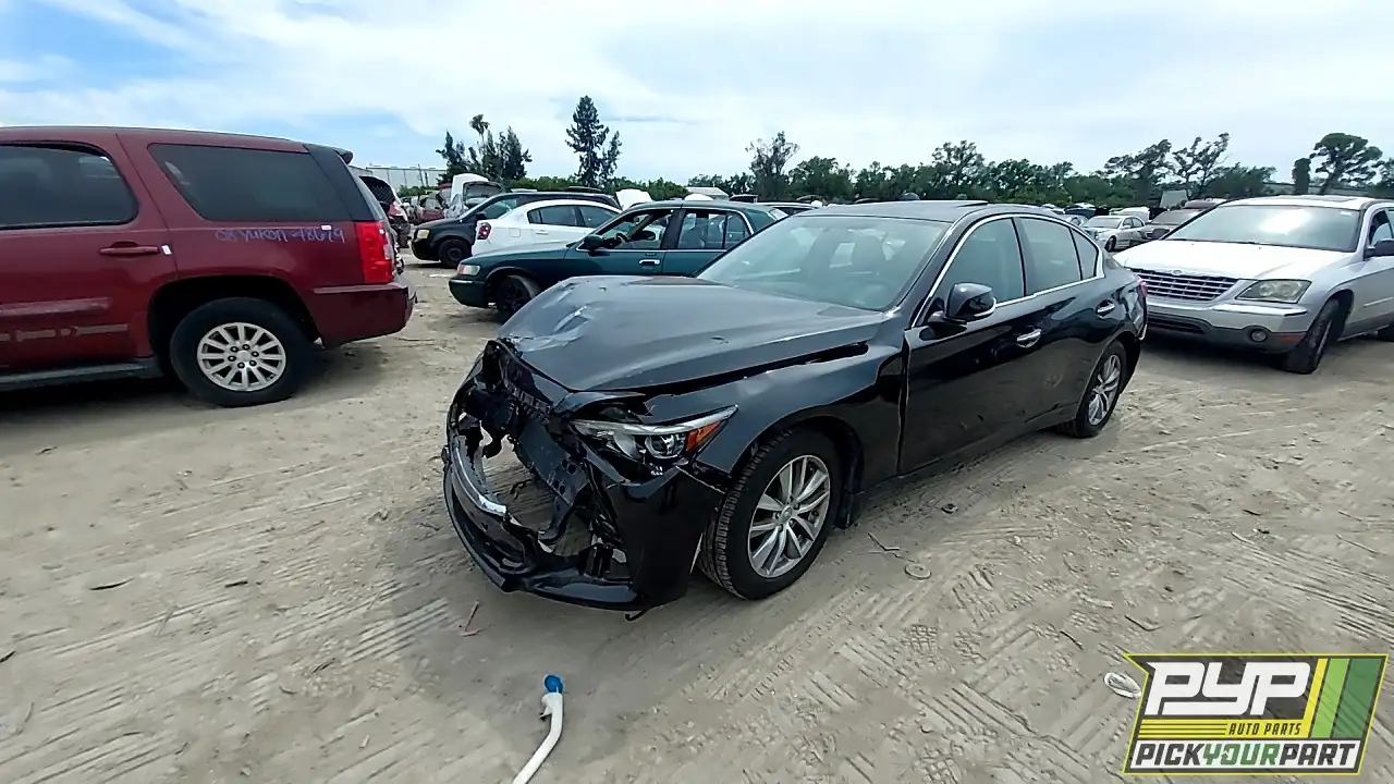 Photo of 2015 Infiniti Q50