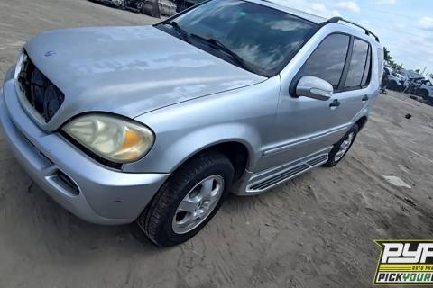 Photo of 2004 Mercedes-Benz Ml350
