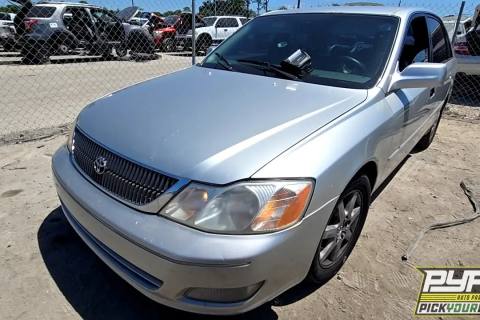 Photo of 2001 Toyota Avalon