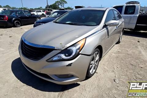 Photo of 2011 Hyundai Sonata
