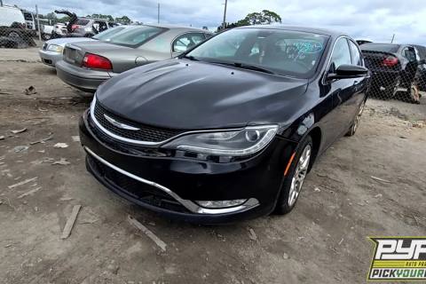 Photo of 2015 Chrysler 200