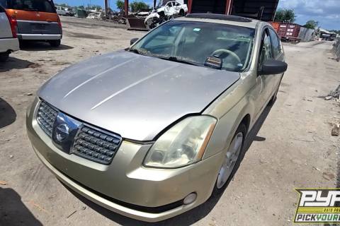 Photo of 2004 Nissan Maxima