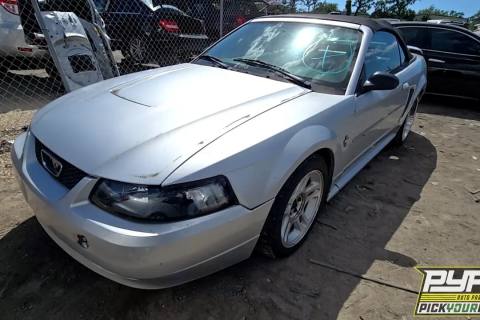 Photo of 2004 Ford Mustang