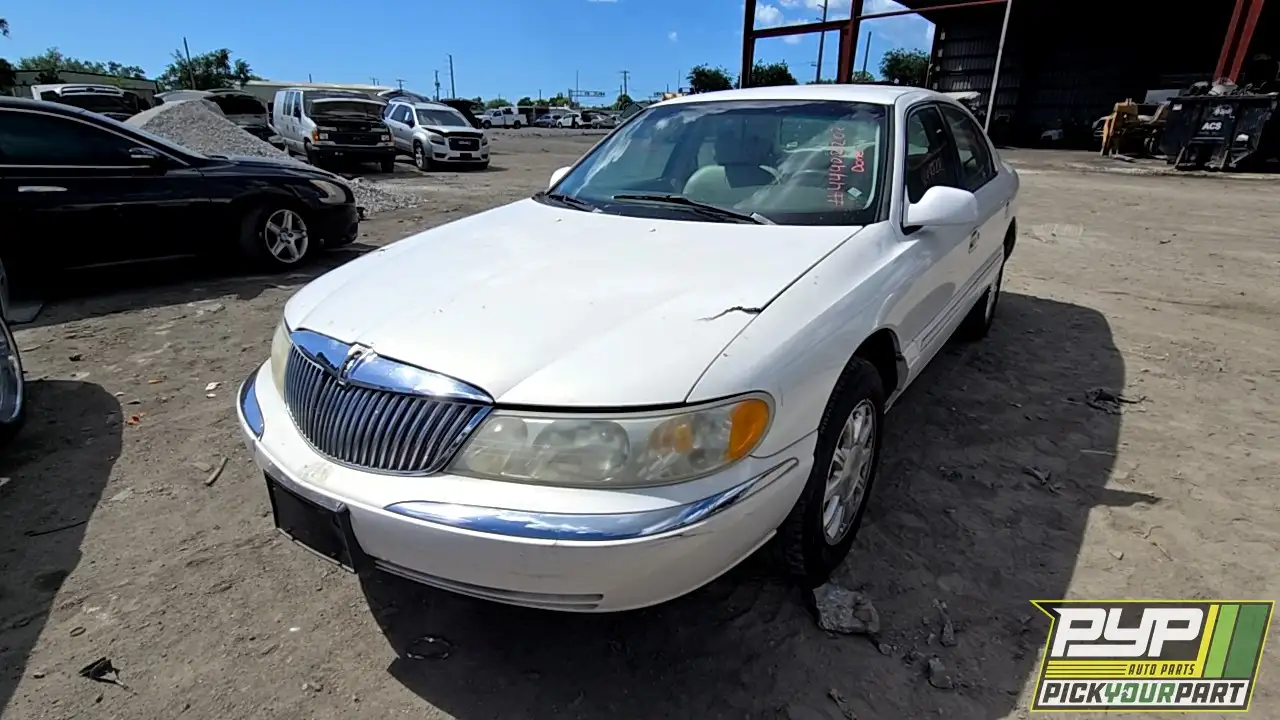 Photo of 2001 Lincoln Continental