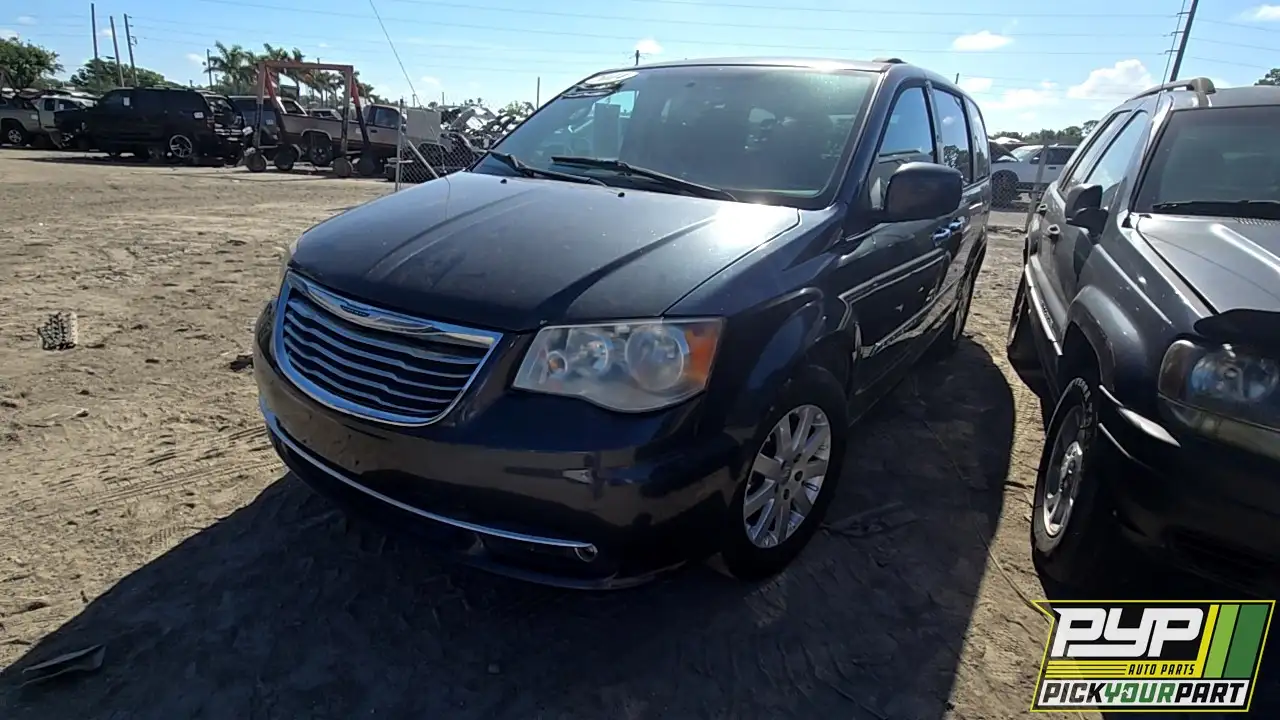 Photo of 2014 Chrysler Town & Country