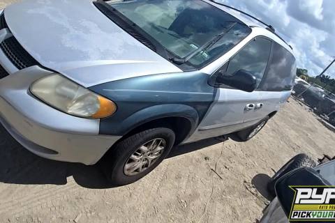 Photo of 2003 Dodge Caravan