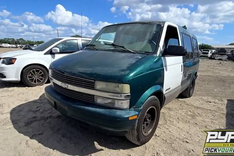 Photo of 2002 Chevrolet Astro