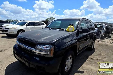 Photo of 2003 Chevrolet Trailblazer