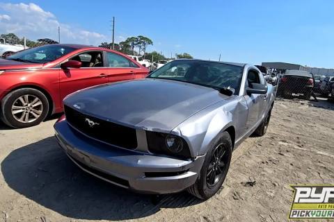 Photo of 2006 Ford Mustang