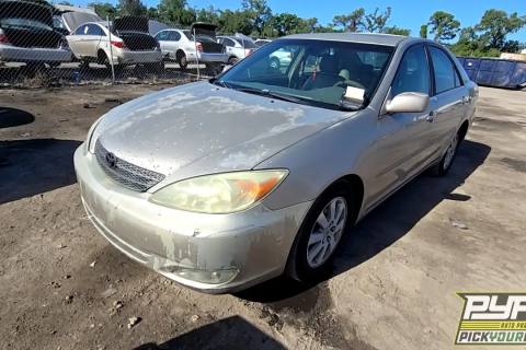 Photo of 2004 Toyota Camry