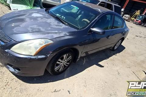 Photo of 2010 Nissan Altima