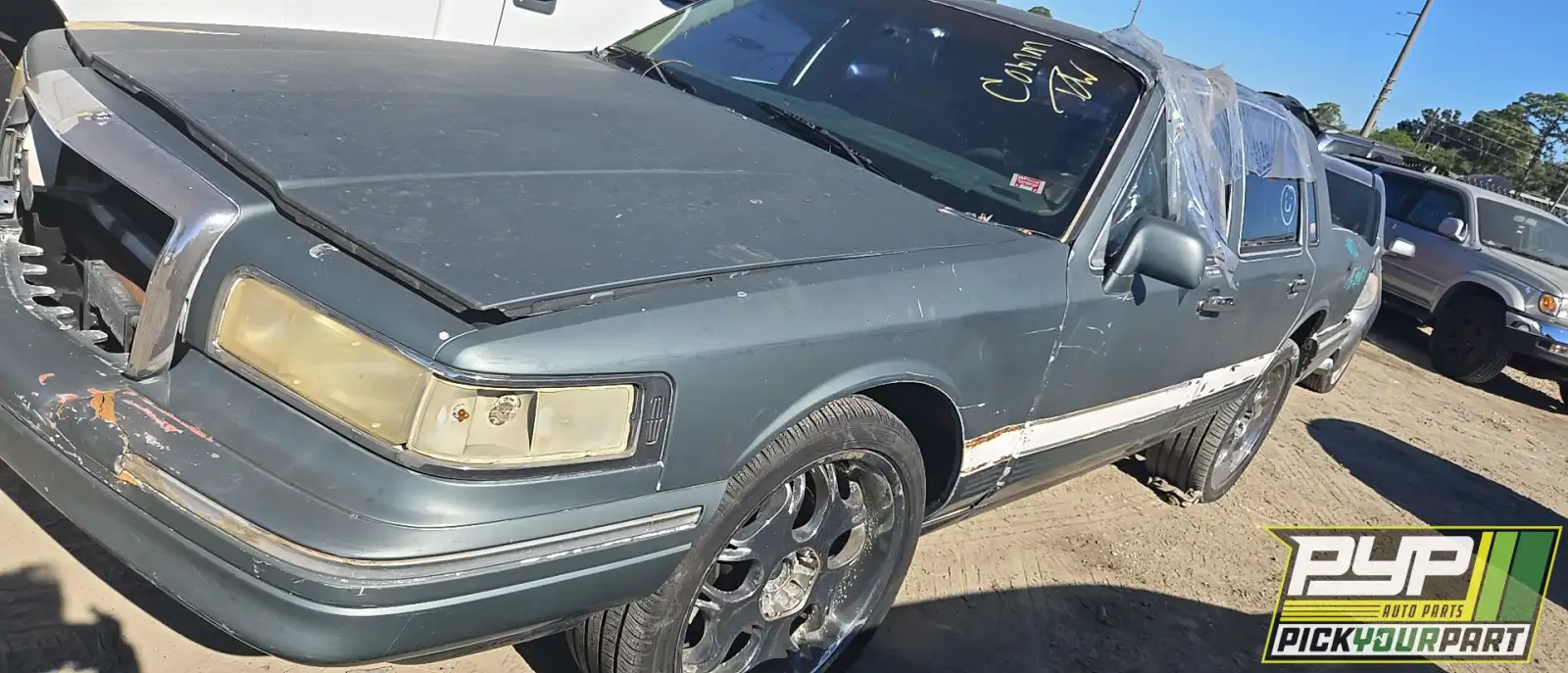 Photo of 1996 Lincoln Town Car