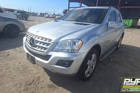 Photo of 2010 Mercedes-Benz Ml350