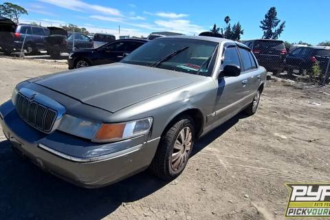 Photo of 2001 Mercury Grand Marquis