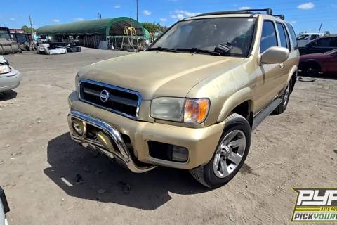 Photo of 2004 Nissan Pathfinder
