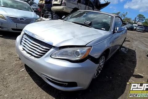 Photo of 2011 Chrysler 200