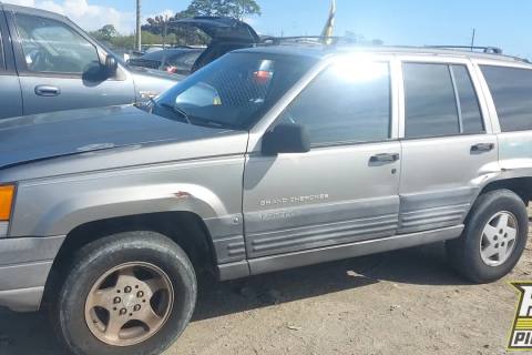 Photo of 1998 Jeep Grand Cherokee