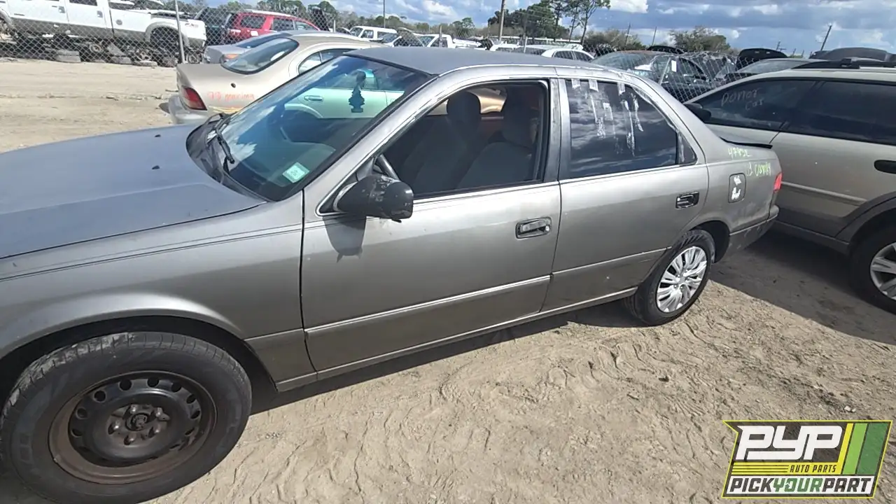 Photo of 1999 Toyota Camry