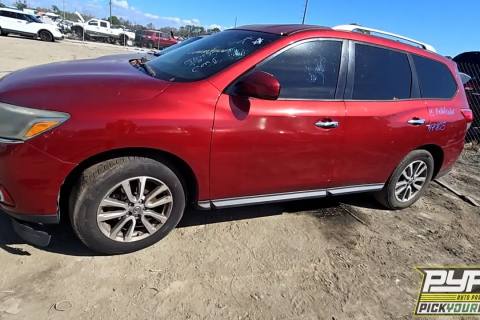 Photo of 2015 Nissan Pathfinder