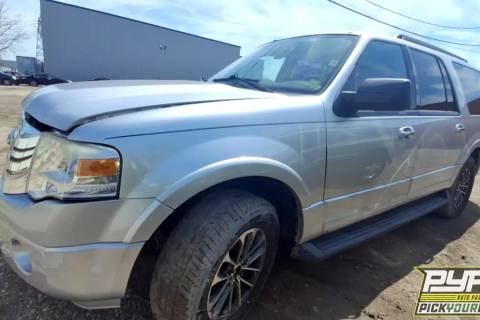 Photo of 2011 Ford Expedition