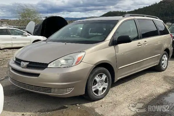 Photo of 2005 Toyota Sienna