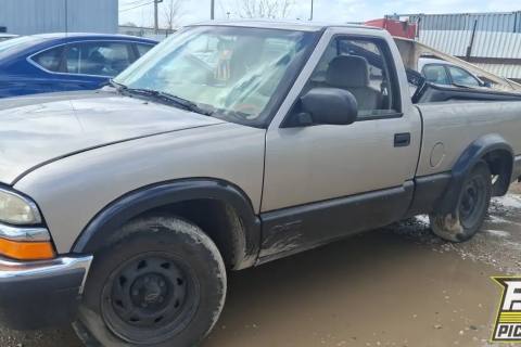 Photo of 1999 Chevrolet S10