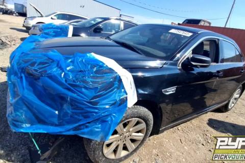 Photo of 2012 Ford Taurus