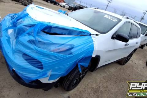 Photo of 2015 Jeep Cherokee
