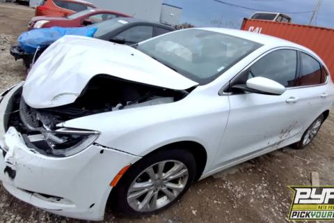 Photo of 2016 Chrysler 200