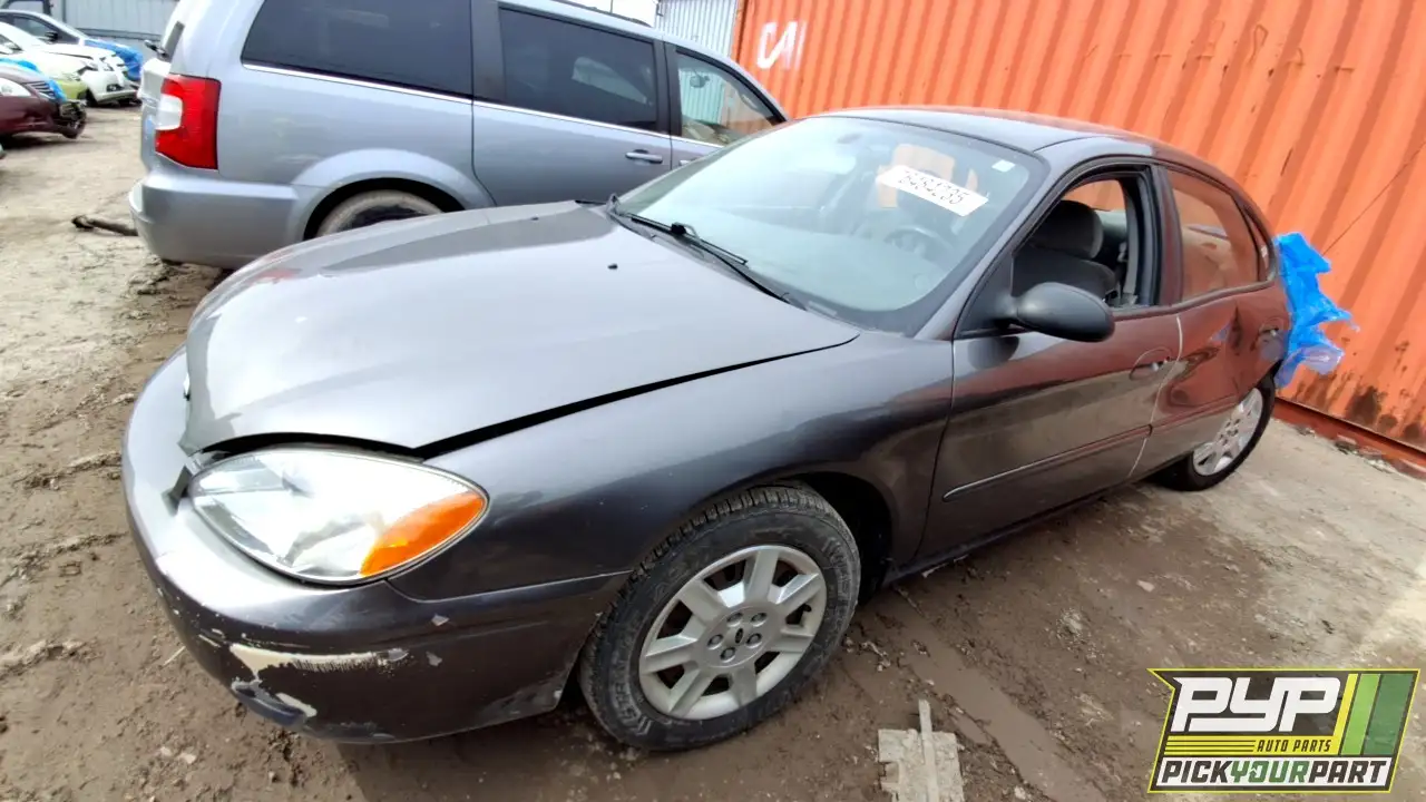 Photo of 2005 Ford Taurus