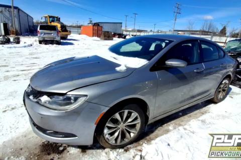 Photo of 2015 Chrysler 200