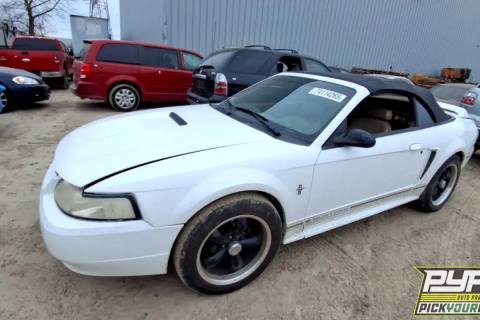 Photo of 2000 Ford Mustang