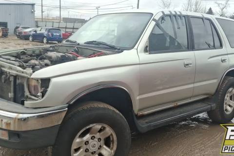 Photo of 1999 Toyota 4Runner