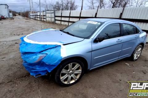 Photo of 2012 Chrysler 200