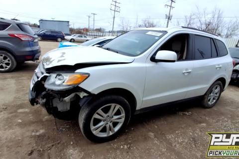 Photo of 2012 Hyundai Santa Fe