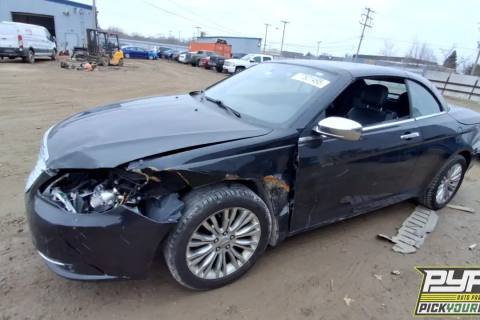 Photo of 2012 Chrysler 200