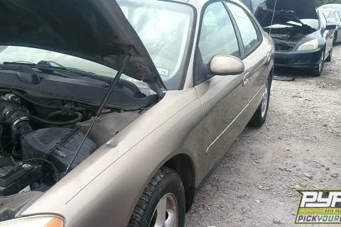 Photo of 2003 Ford Taurus