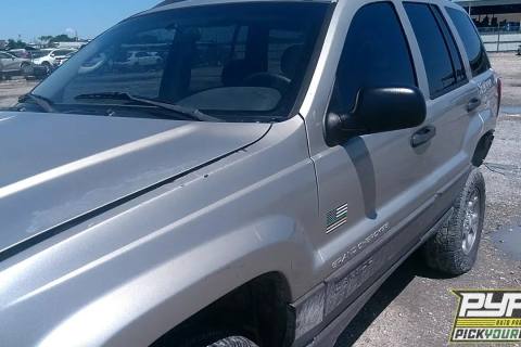 Photo of 2003 Jeep Grand Cherokee