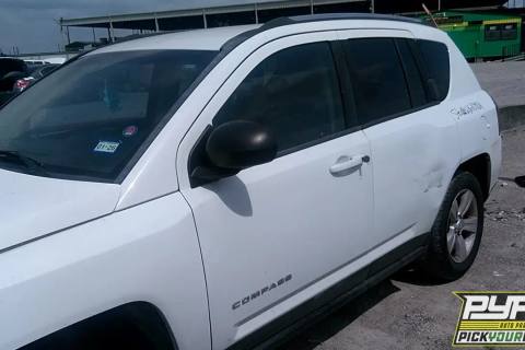 Photo of 2014 Jeep Compass