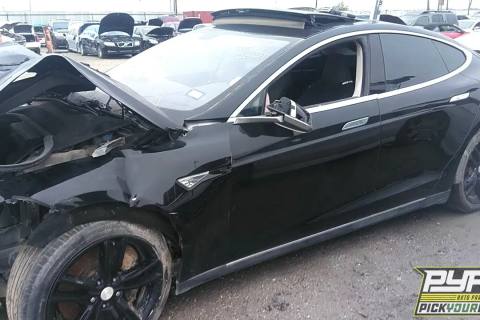 Photo of 2014 Tesla S