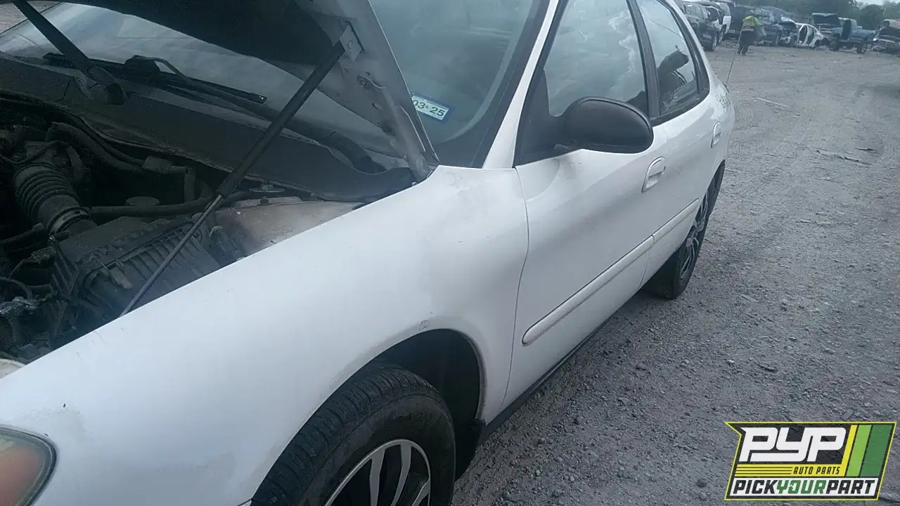 Photo of 2004 Ford Taurus