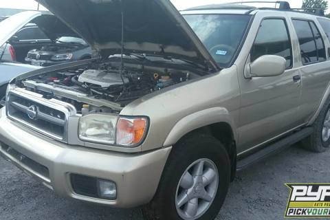 Photo of 2001 Nissan Pathfinder