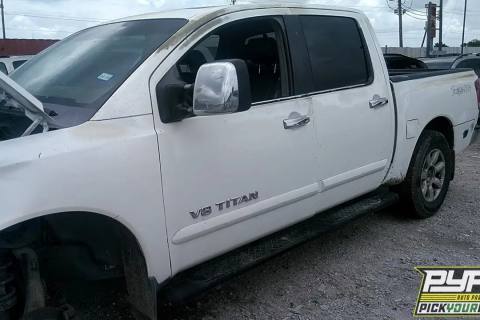 Photo of 2005 Nissan Titan